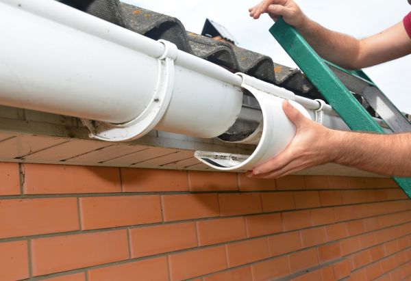 Cost of Gutter Seam Repair in Roswell