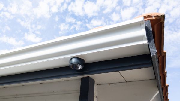 Cost of Seamless Gutters Installation in Roswell